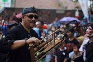 Kepala Bidang Kebudayaan Disdikbud Kuningan, Dodon  Sugiharto SPD. MPD